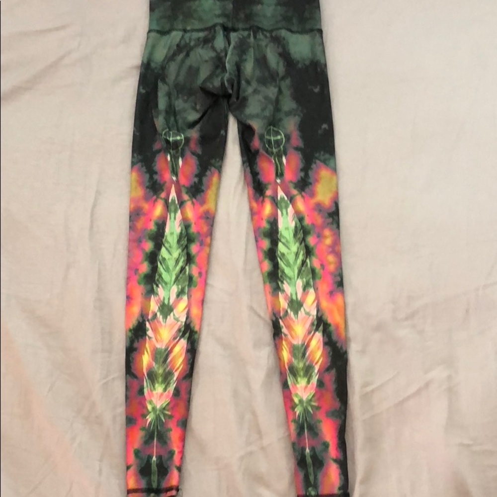 Teeki Hot Pant Green Eagle feather